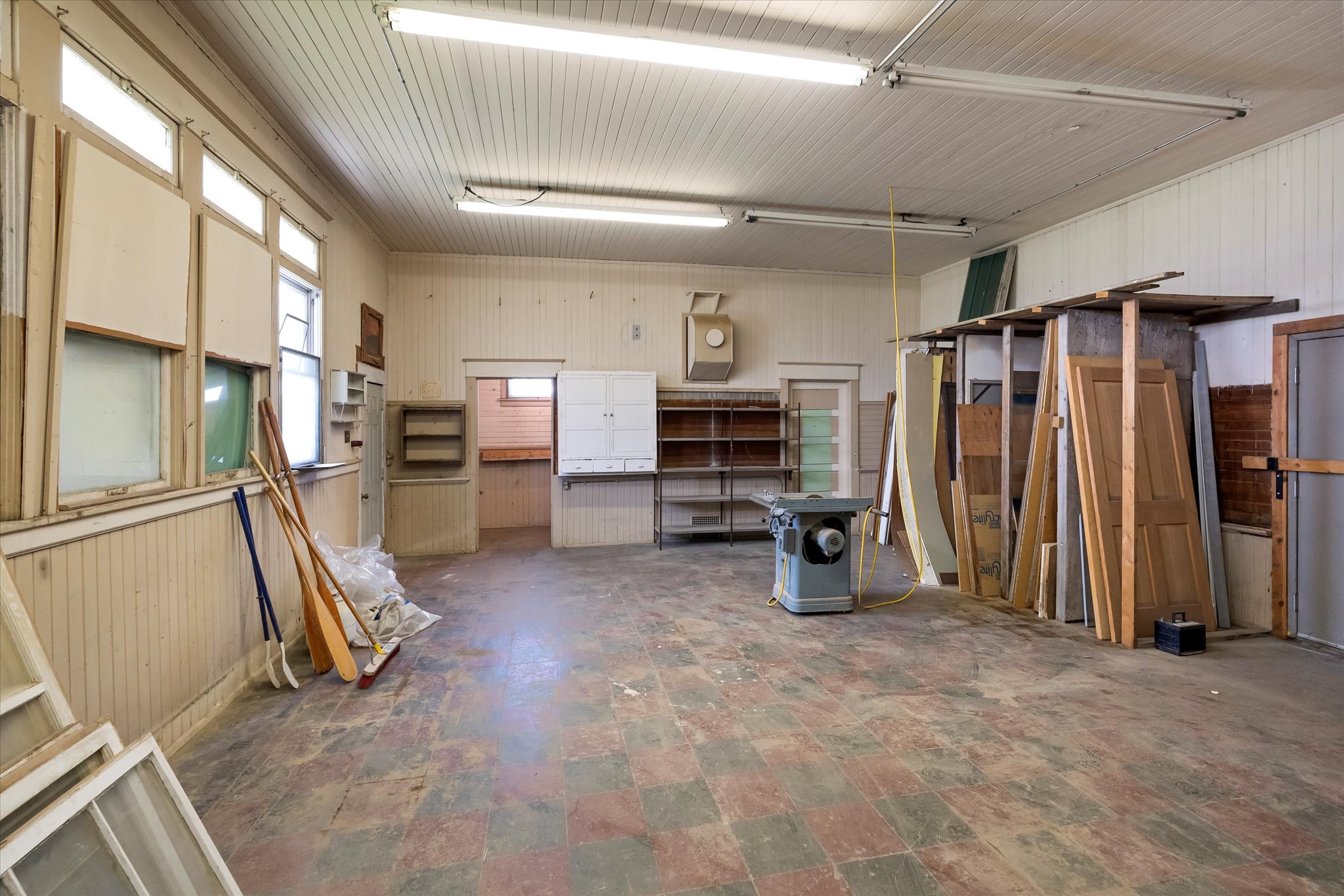 Kalispell, Montana 59901, United States, 5 Bedrooms Bedrooms, ,3 BathroomsBathrooms,Residential,Active,160207