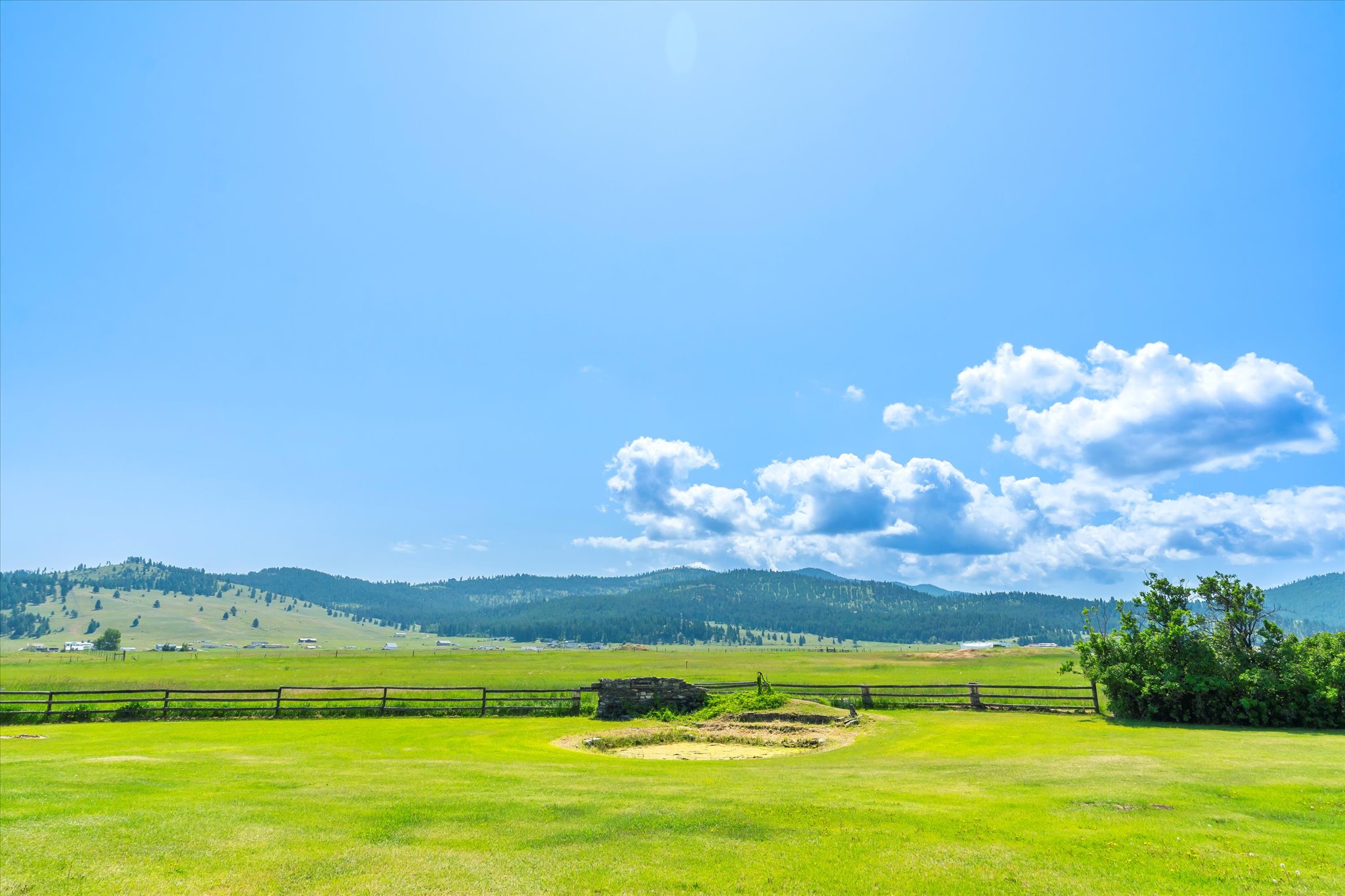 Kalispell, Montana 59901, United States, 5 Bedrooms Bedrooms, ,3 BathroomsBathrooms,Residential,Active,160207