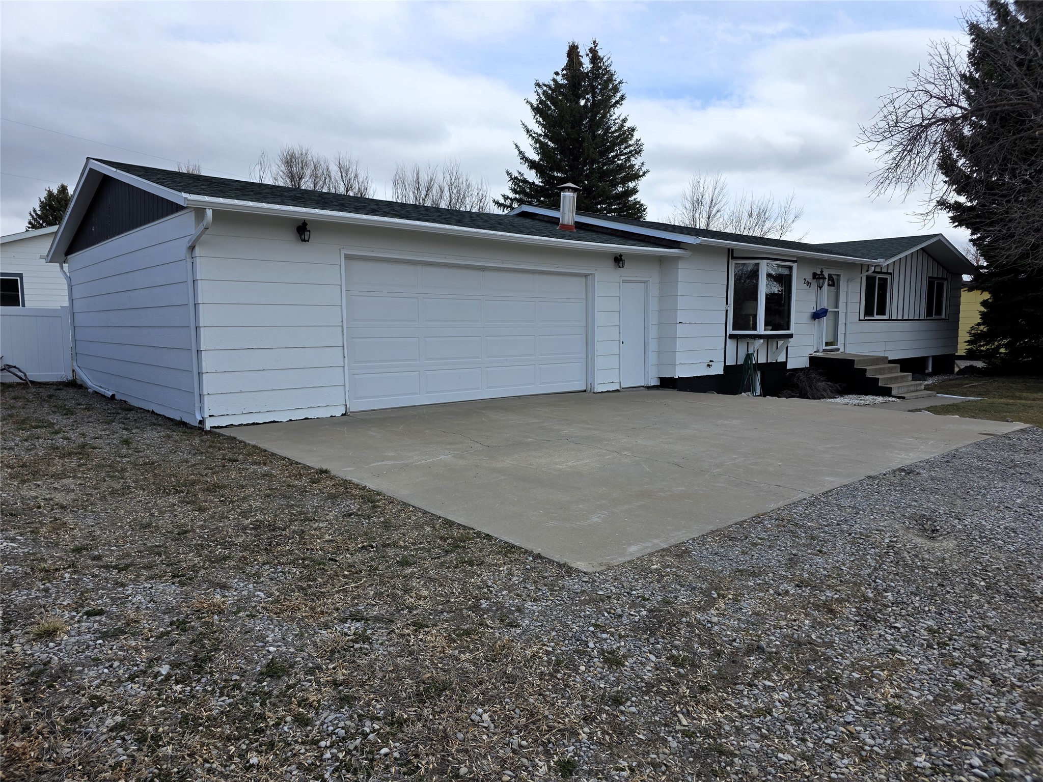 207 Rice Avenue