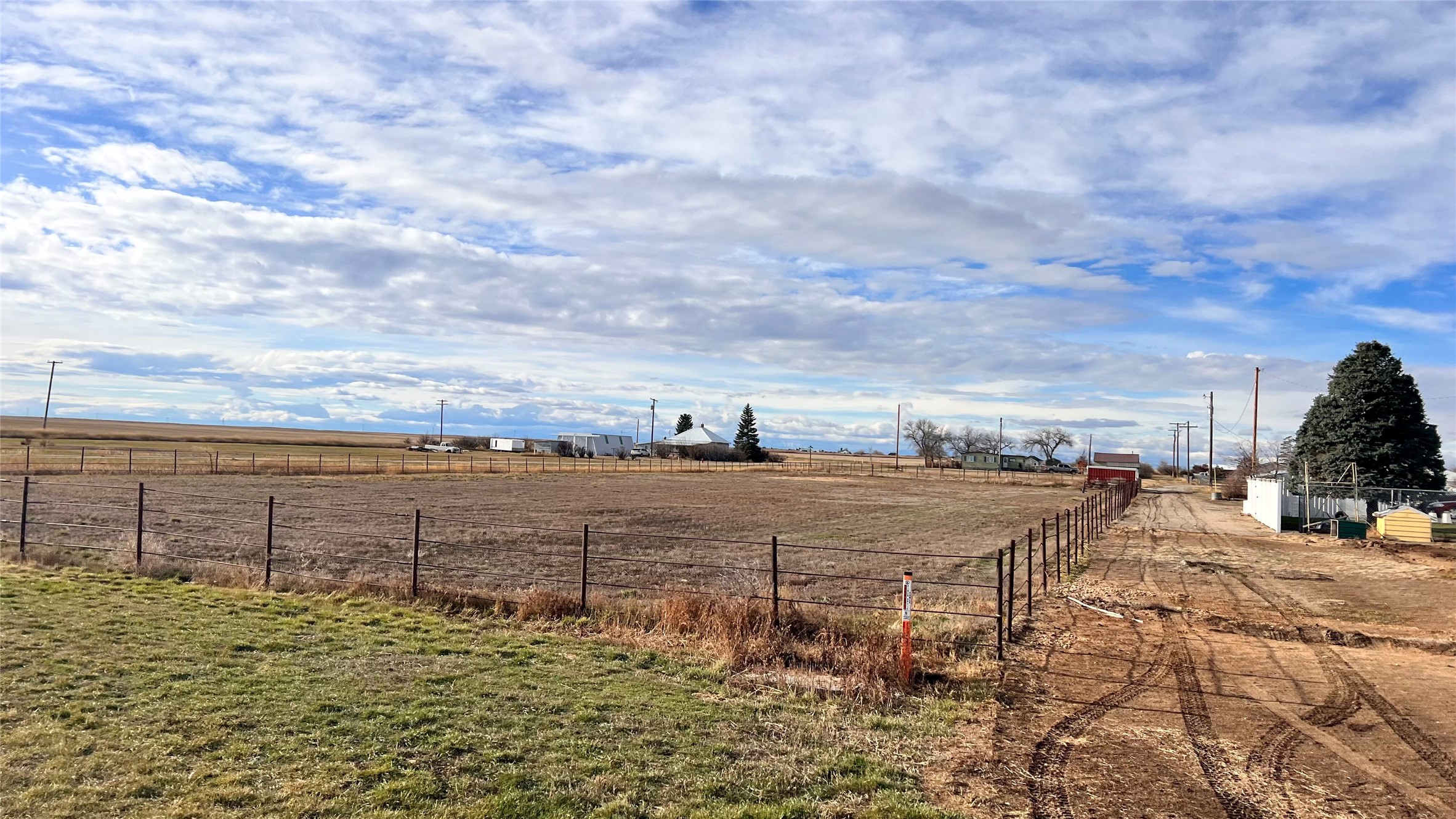 Lot 2 3rd Avenue SW