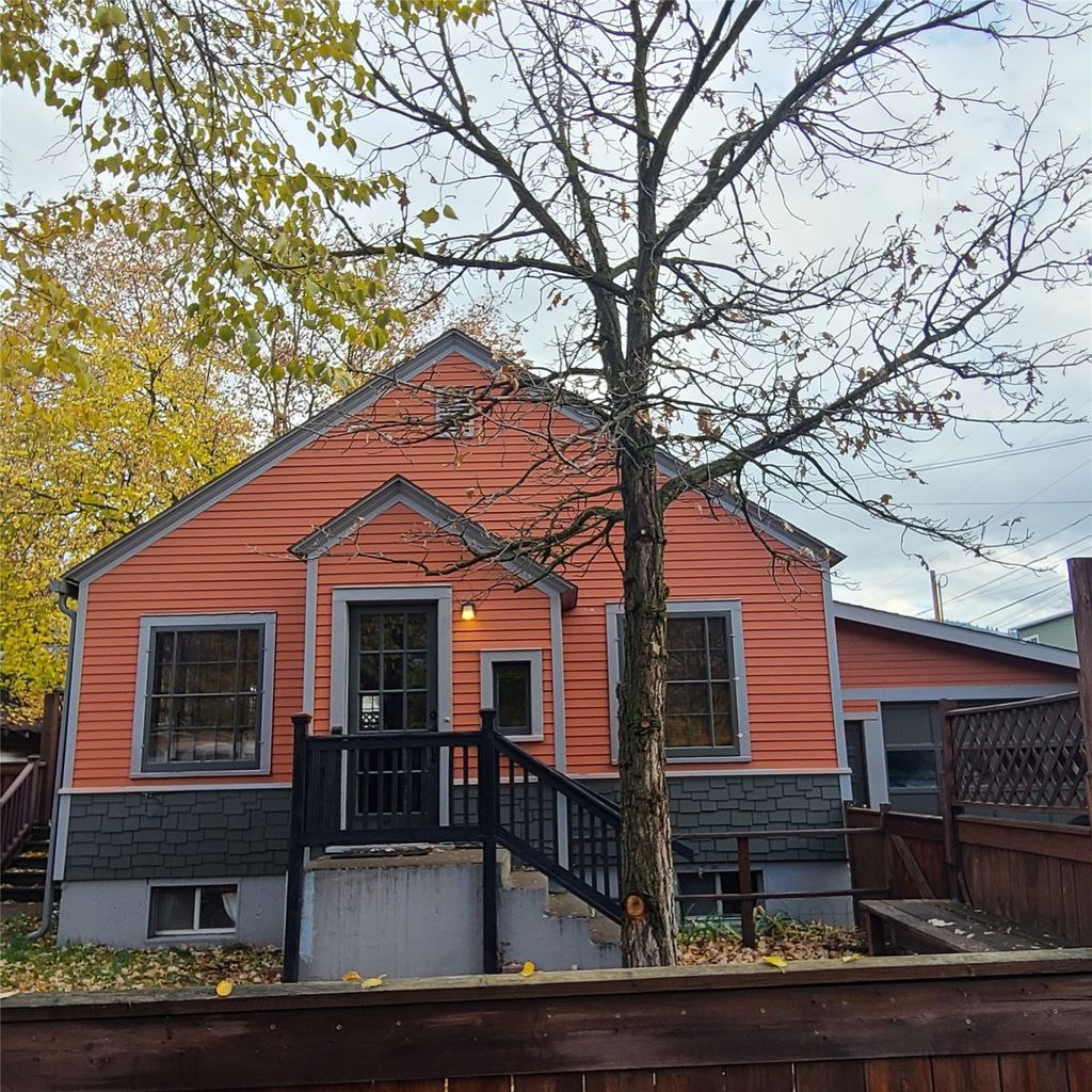 Photo of 1026 Kennett Avenue, Missoula, MT 59802 (MLS # 30060770)