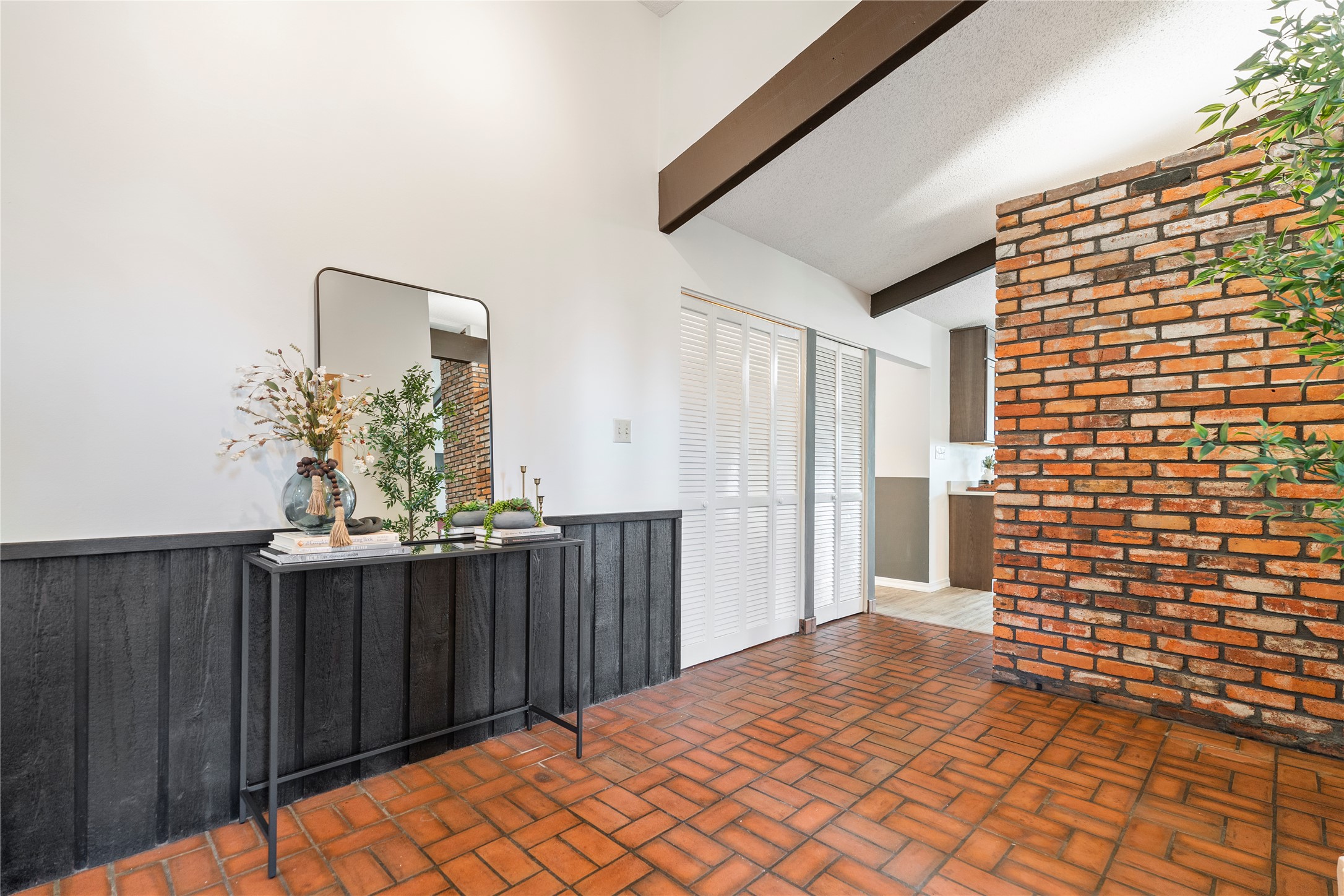 Helena, Montana 59601, United States, 4 Bedrooms Bedrooms, ,4 BathroomsBathrooms,Residential,Active,125485