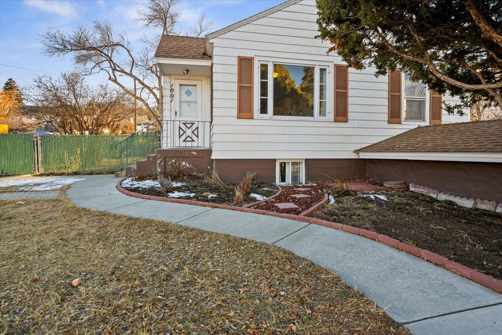 Photo of 1001 Hauser Boulevard, Helena, MT 59601 (MLS # 30065133)