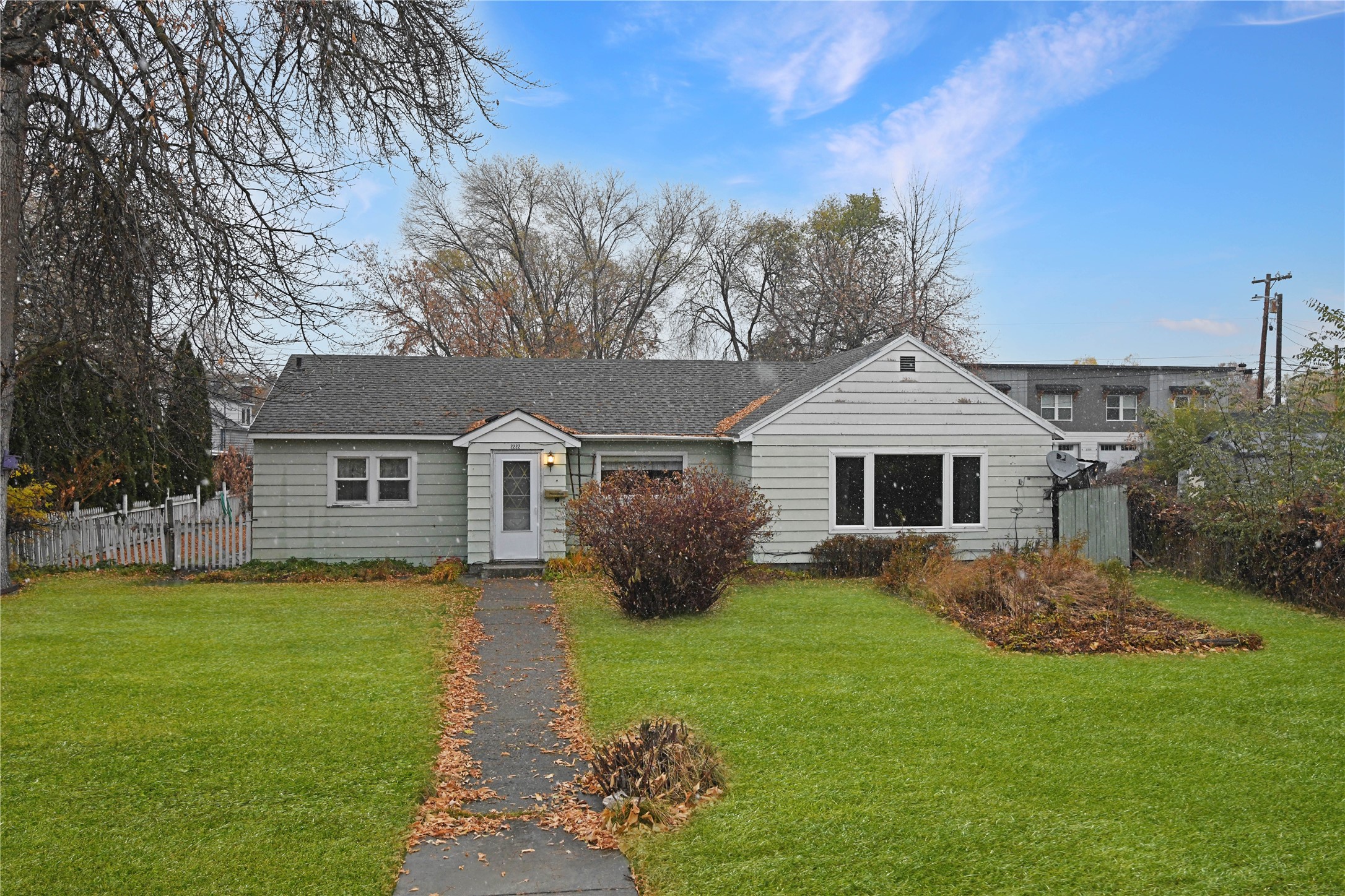 2222 S 14th Street W