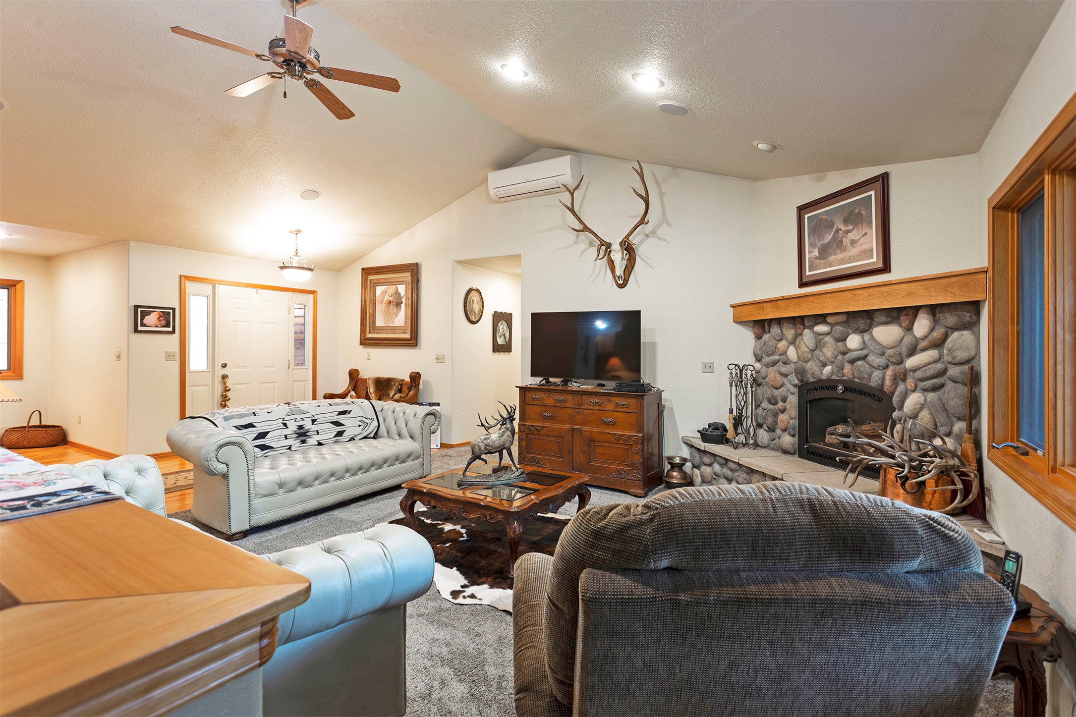 16619 Hwy 93 N