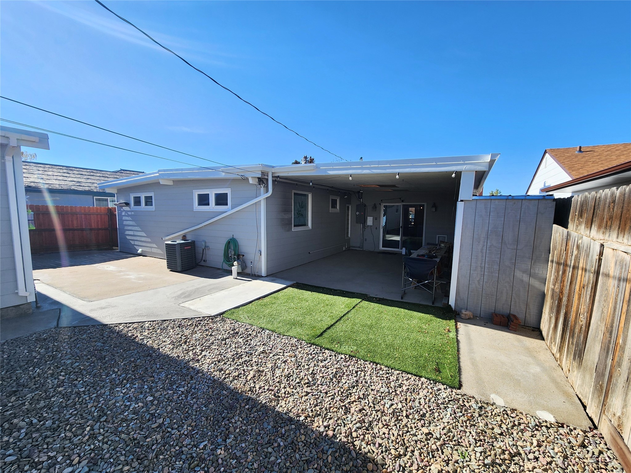 327 7th Avenue SE