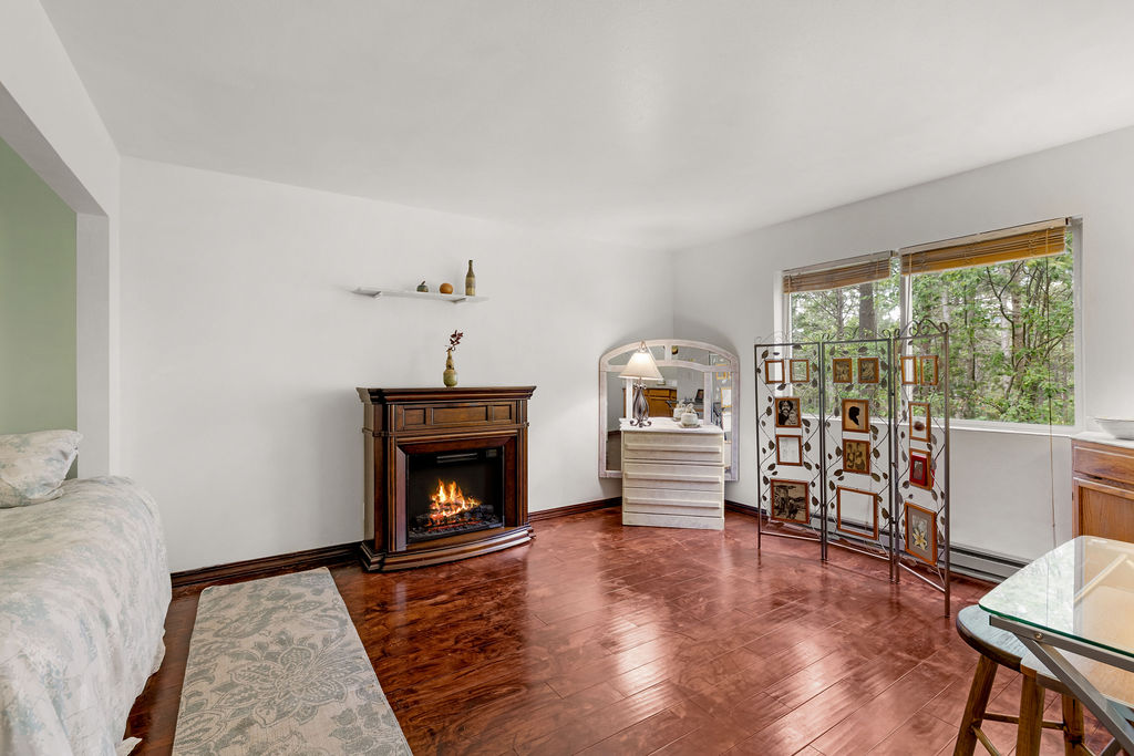 370 S Eighty Drive
