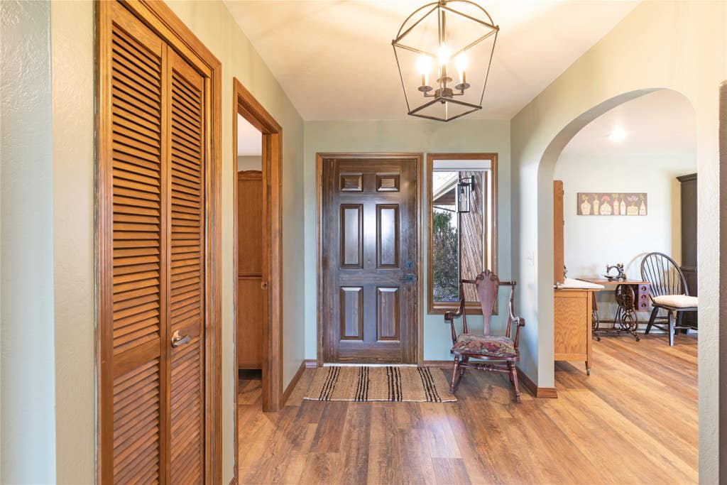 Photo of 357 Quast Lane, Corvallis, MT 59828 (MLS # 30076071)