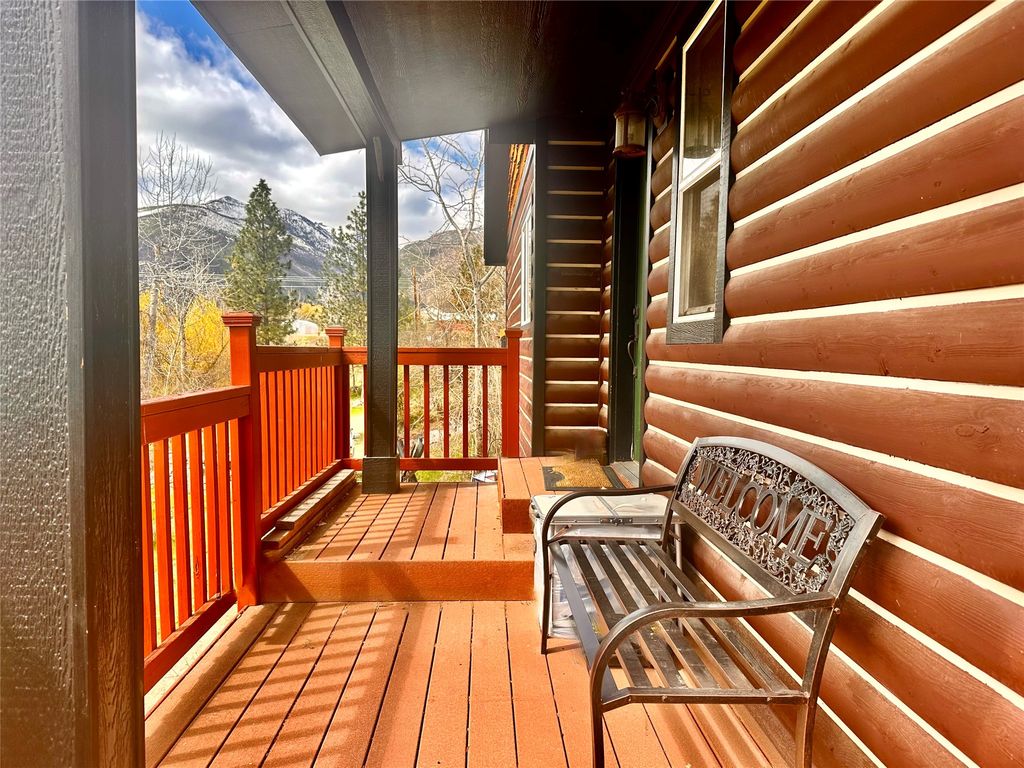 Photo of 1052 Cherry Orchard Loop, Hamilton, MT 59840 (MLS # 30068773)