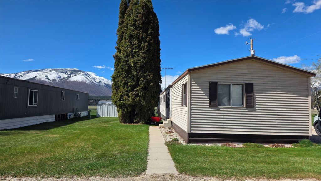 Photo of 737 Curdy's Cove Loop #1, Hamilton, MT 59840 (MLS # 30063392)