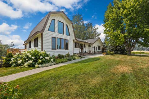Photo of 800 Steel Bridge Road, Kalispell, MT 59901 (MLS # 30076757)