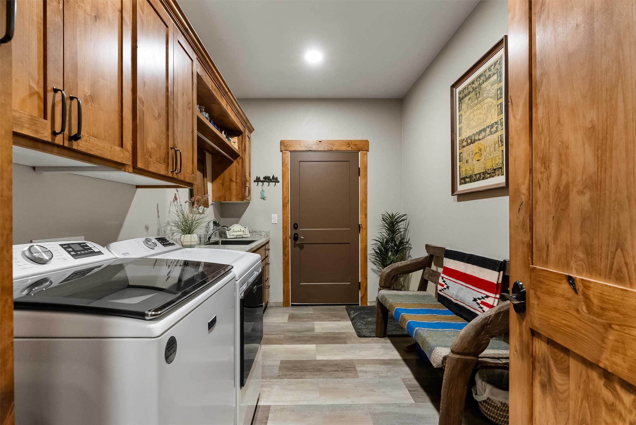 Florence, Montana 59833, United States, 3 Bedrooms Bedrooms, ,3 BathroomsBathrooms,Residential,Active,144106