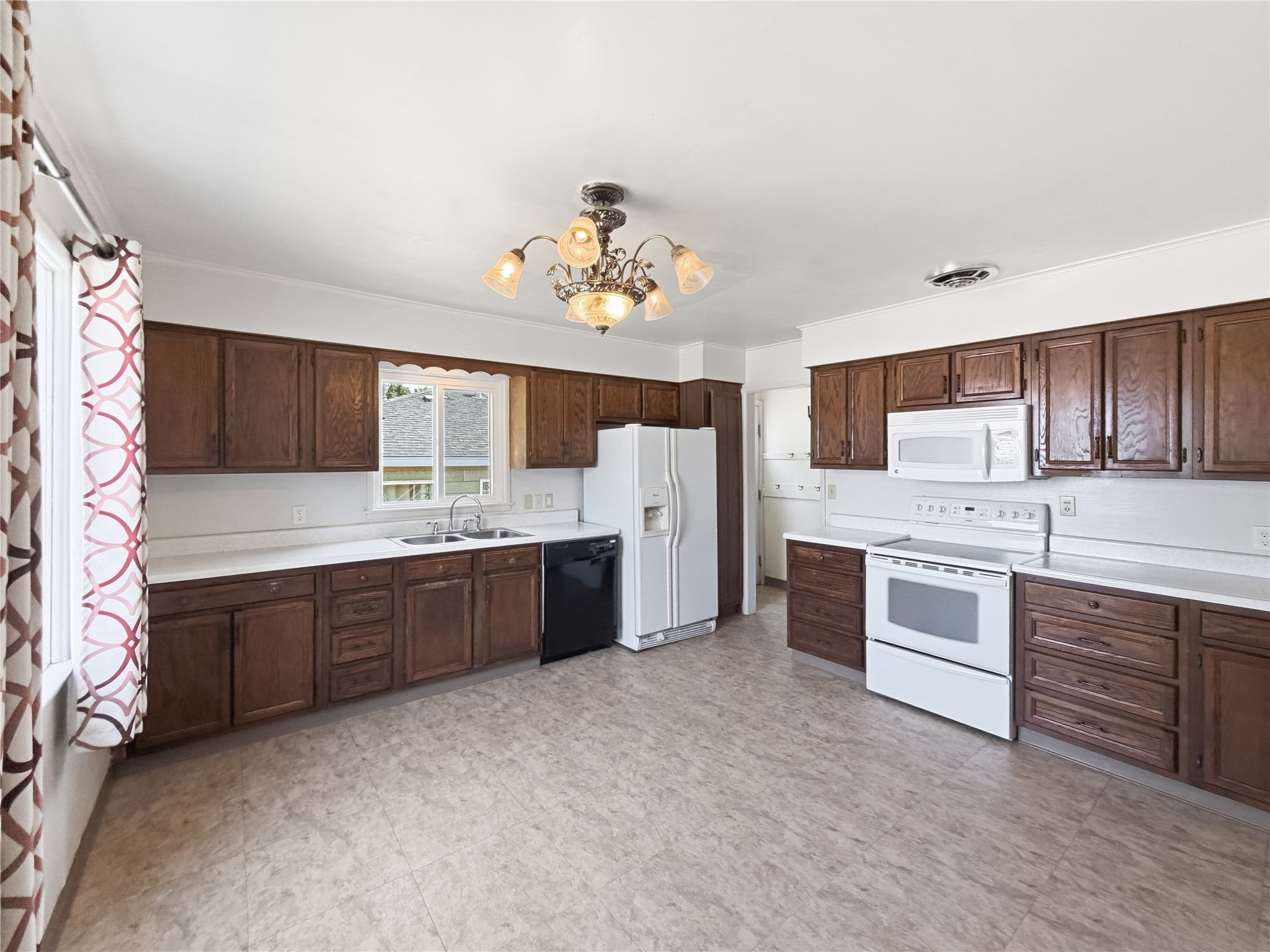 824 6th Street