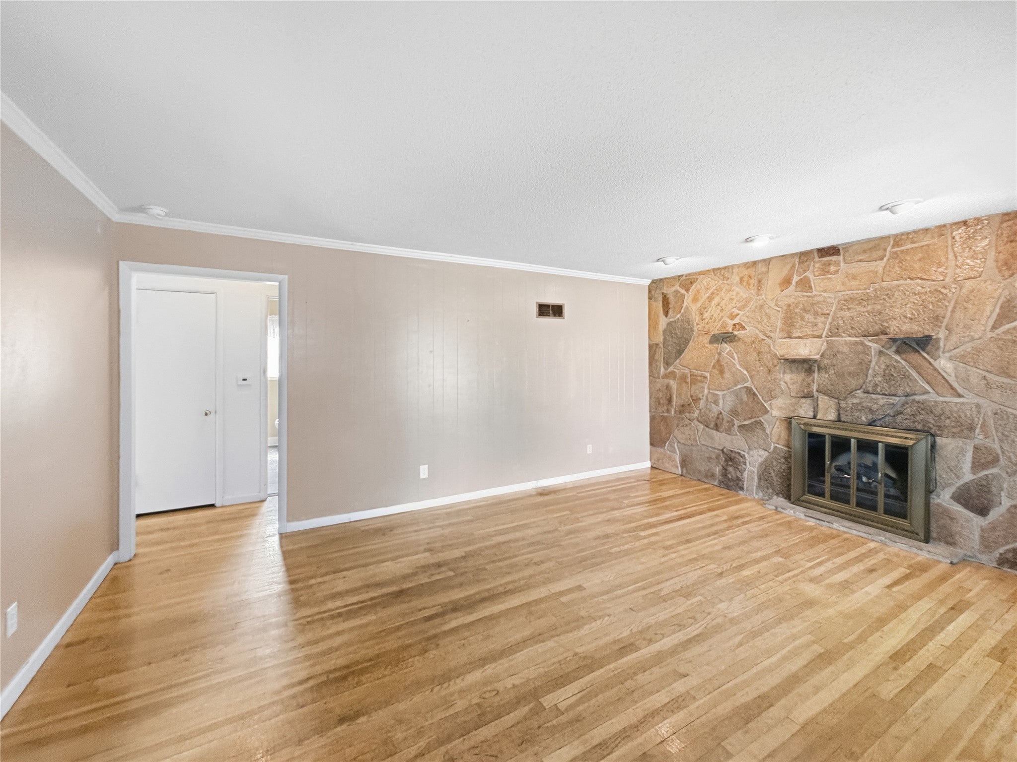 824 6th Street