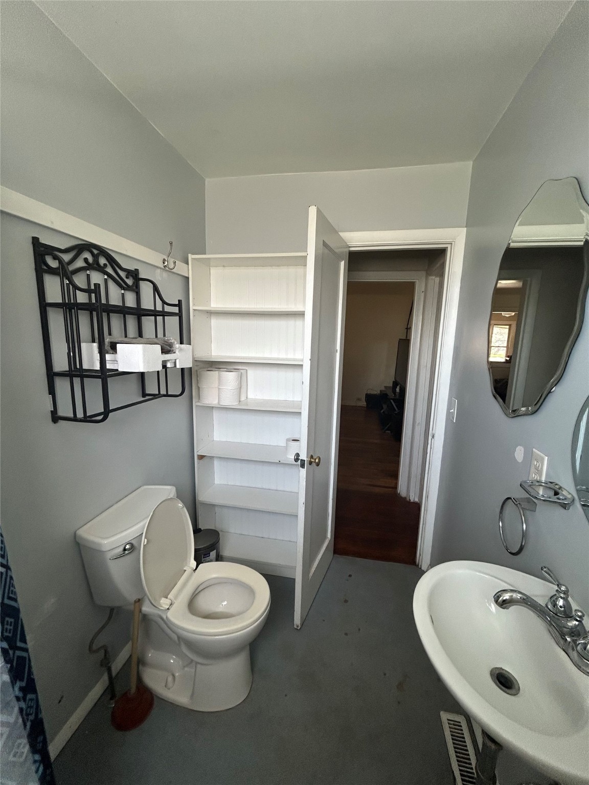 Frenchtown, Montana 59834, United States, 3 Bedrooms Bedrooms, ,2 BathroomsBathrooms,Residential,Active,199253