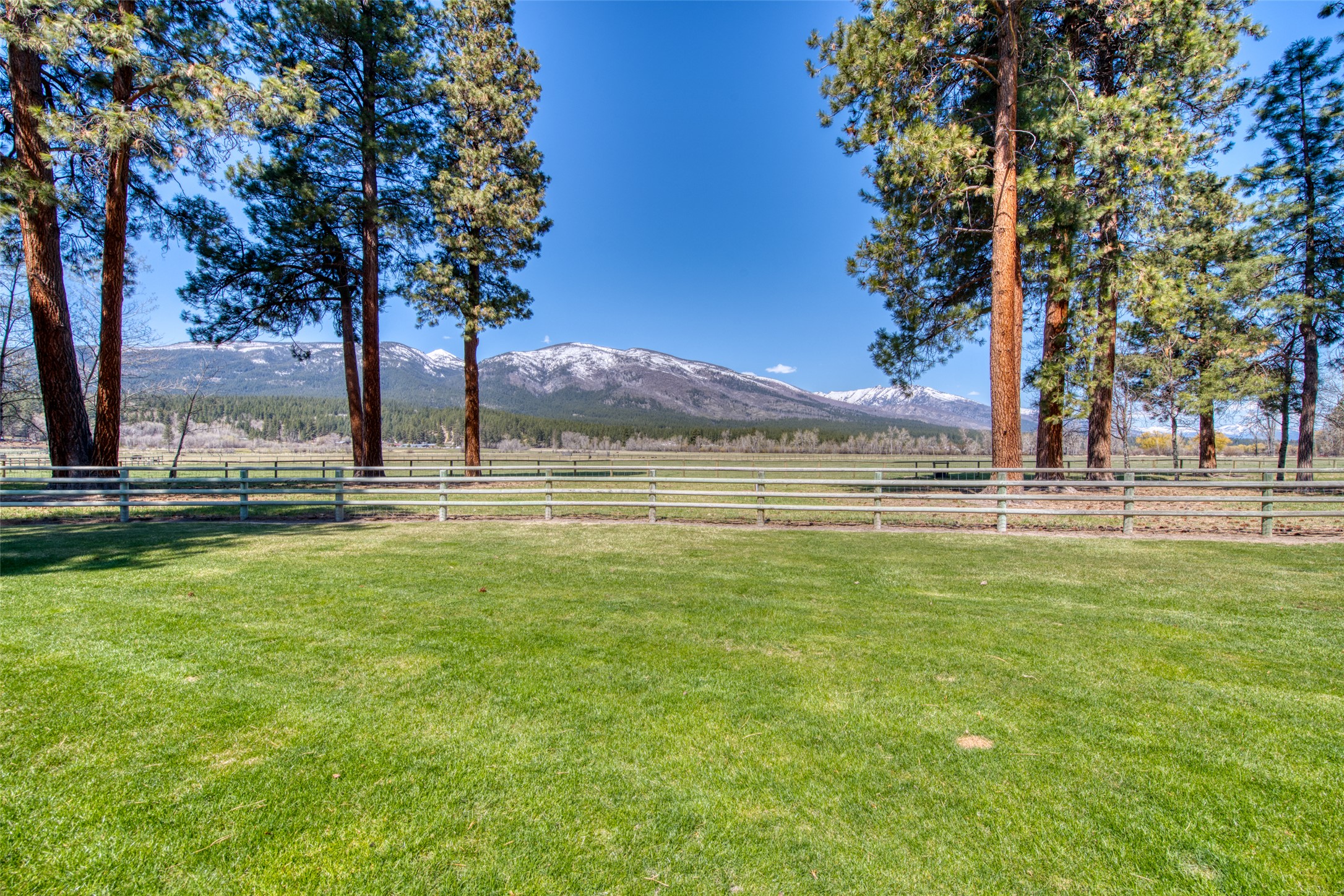 229 Camas Creek Loop