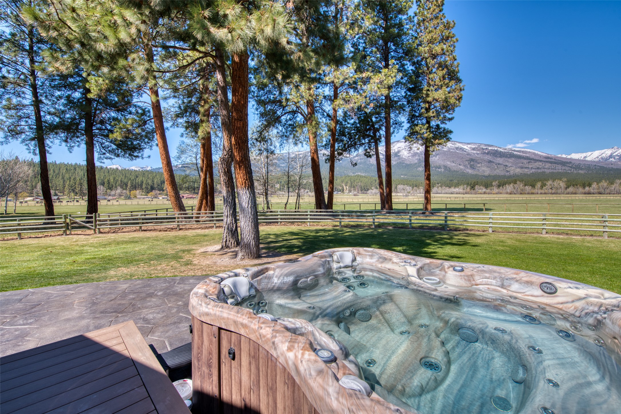 229 Camas Creek Loop
