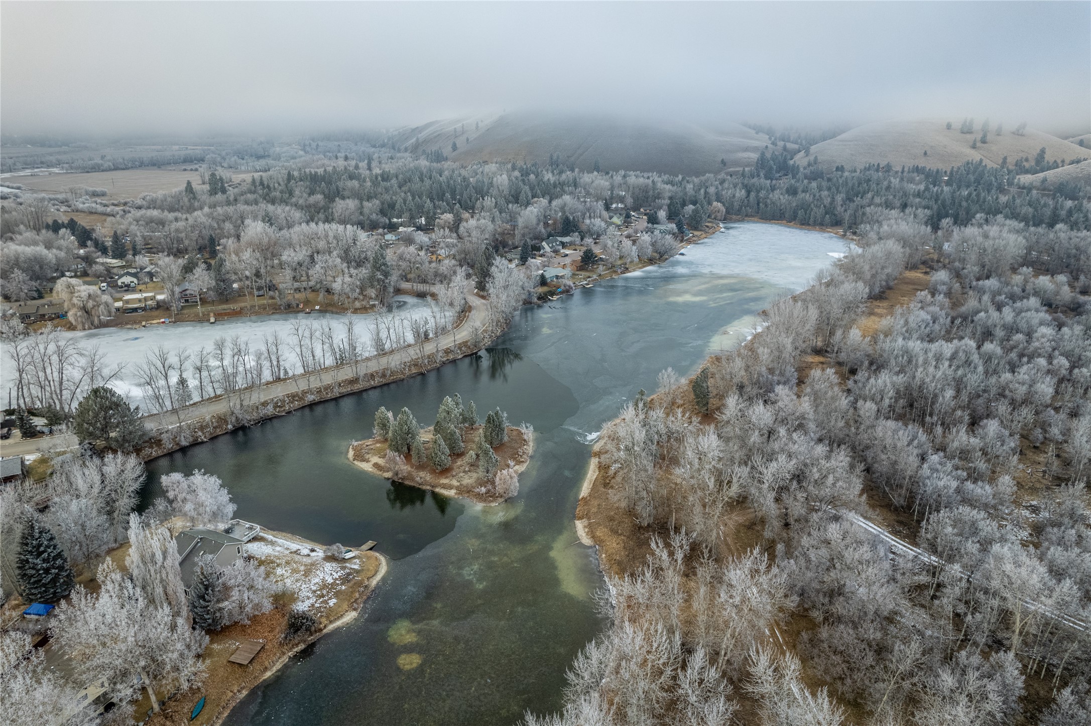 Lolo, Montana 59847, United States, 5 Bedrooms Bedrooms, ,5 BathroomsBathrooms,Residential,Active,67140