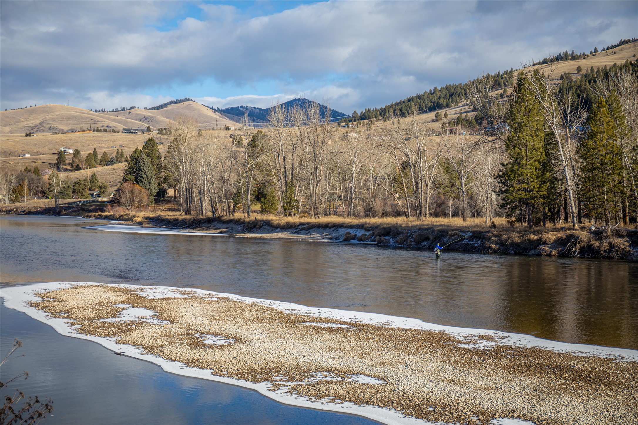 Lolo, Montana 59847, United States, 5 Bedrooms Bedrooms, ,5 BathroomsBathrooms,Residential,Active,67140