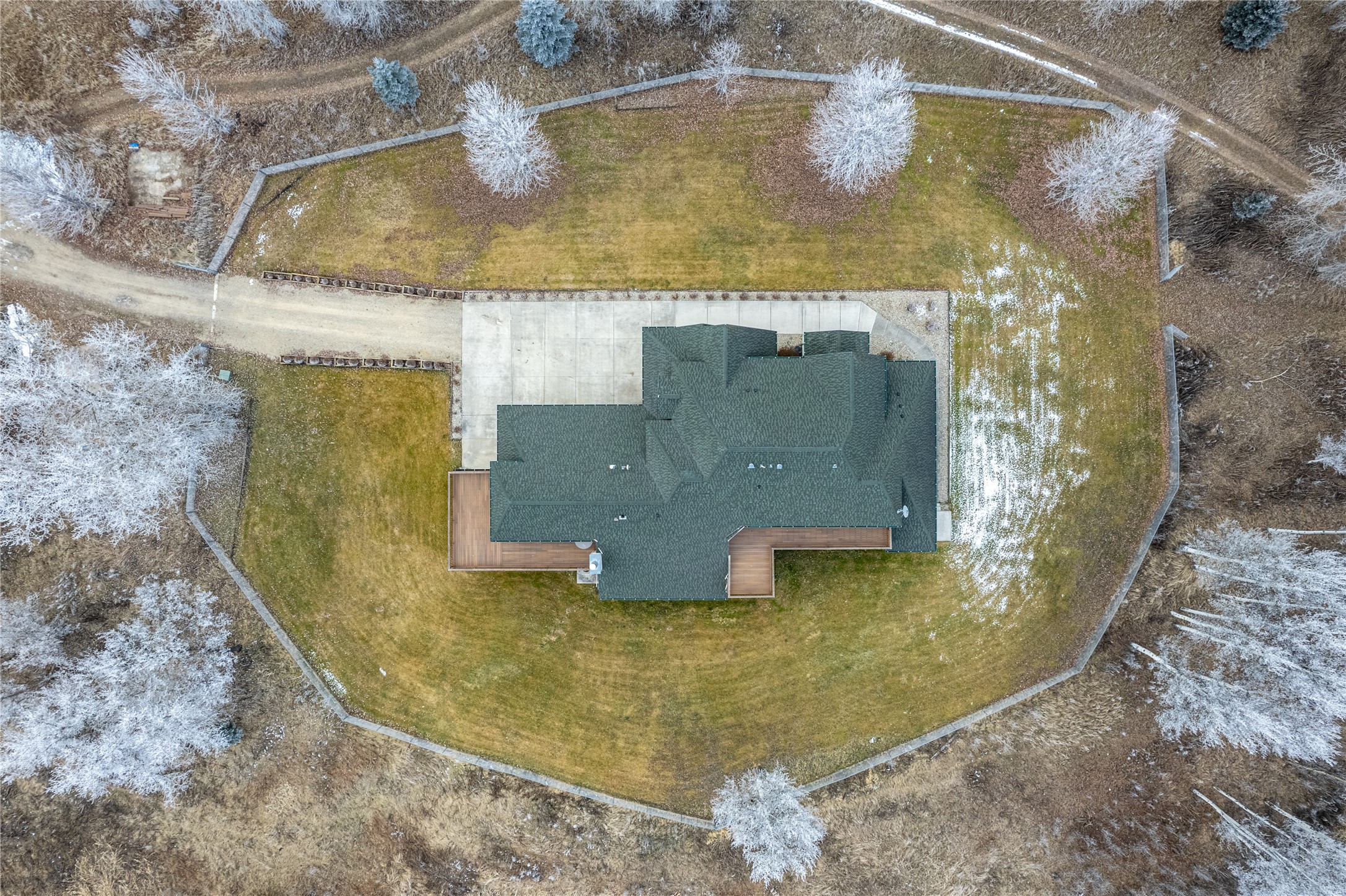 Lolo, Montana 59847, United States, 5 Bedrooms Bedrooms, ,5 BathroomsBathrooms,Residential,Active,67140