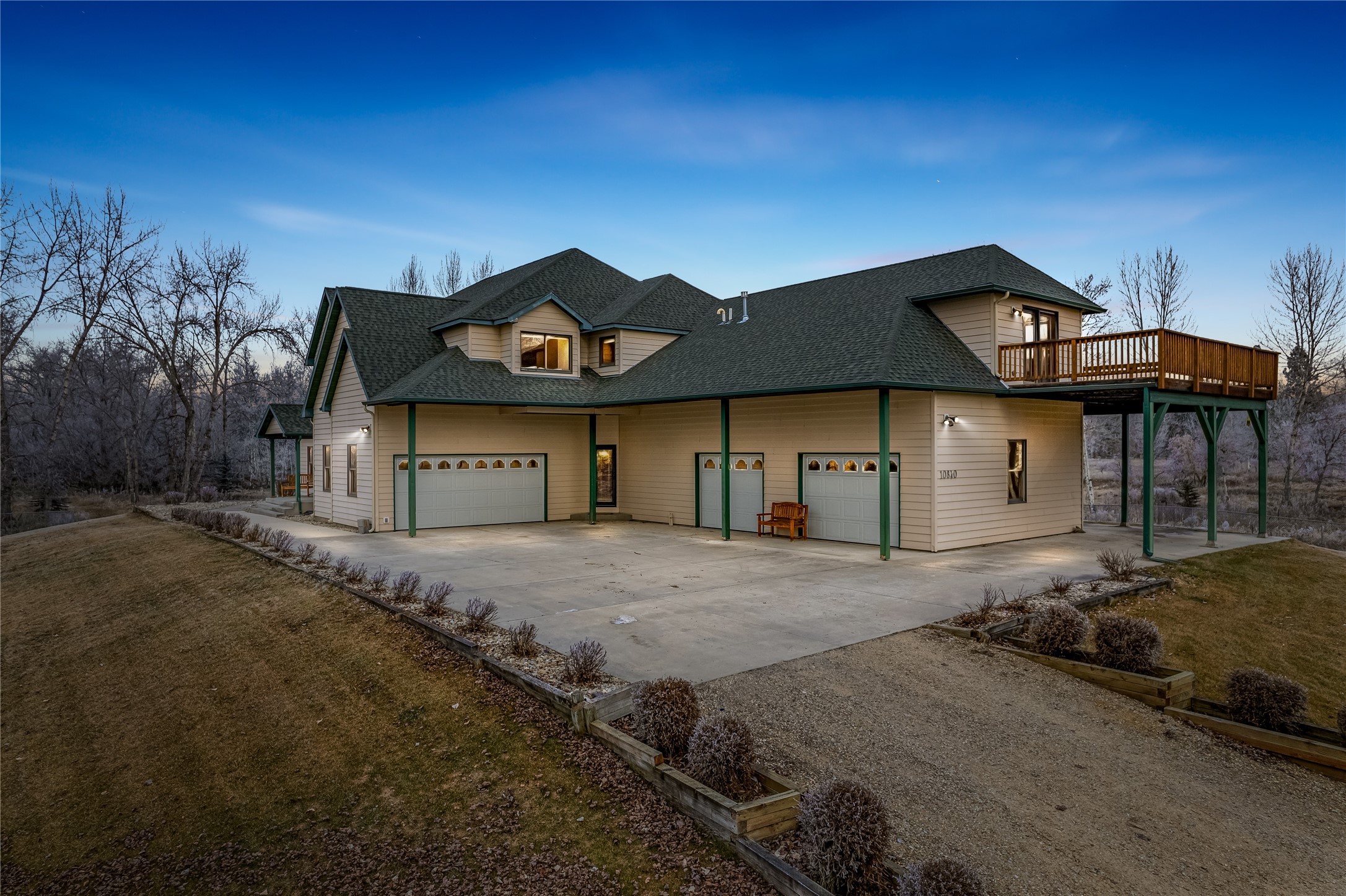 Lolo, Montana 59847, United States, 5 Bedrooms Bedrooms, ,5 BathroomsBathrooms,Residential,Active,67140