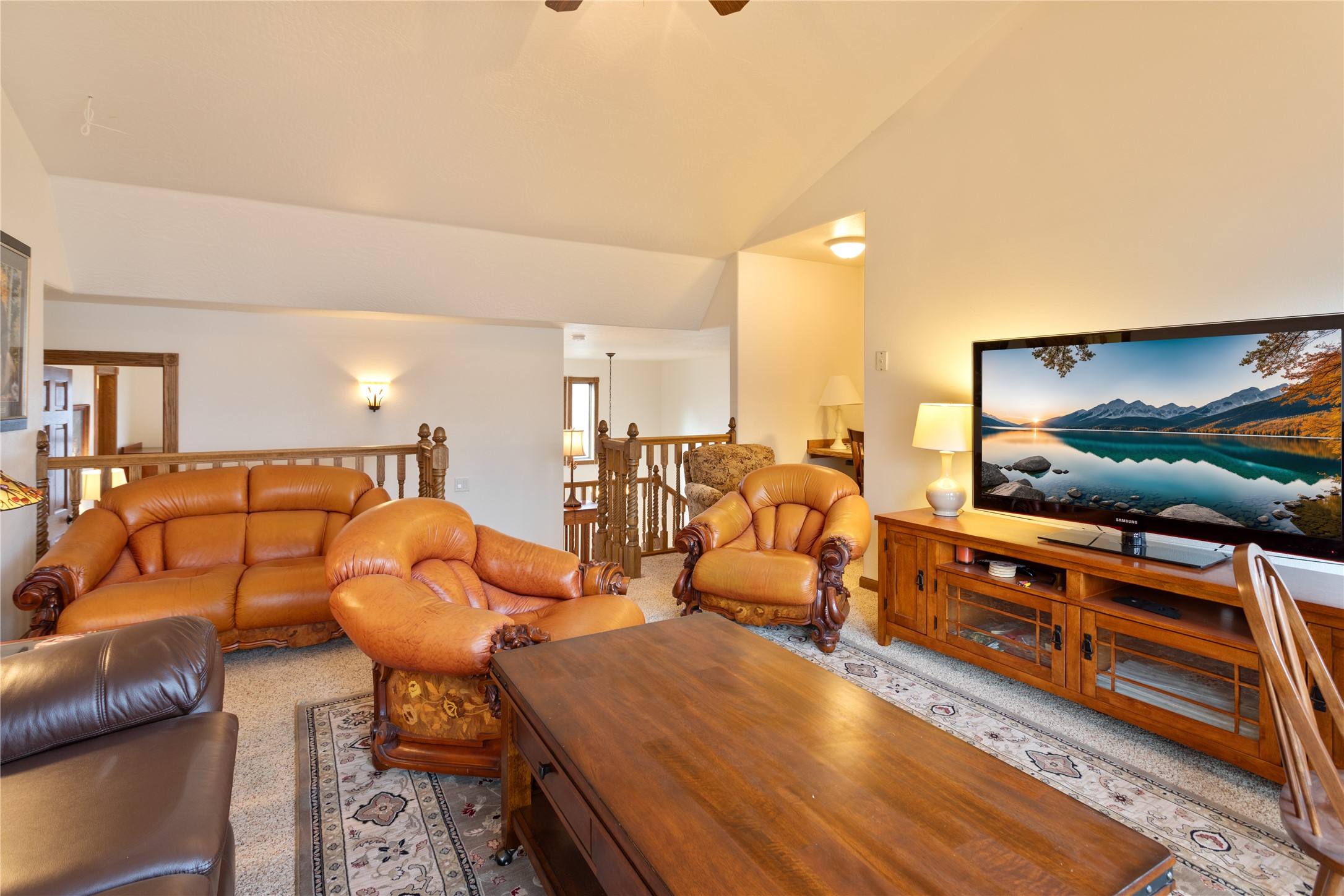 Lolo, Montana 59847, United States, 5 Bedrooms Bedrooms, ,5 BathroomsBathrooms,Residential,Active,67140