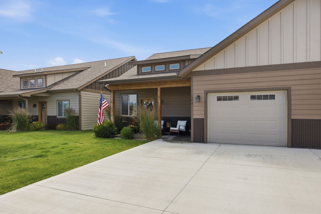 Photo of 509 Race Track Trail, Hamilton, MT 59840 (MLS # 30074124)