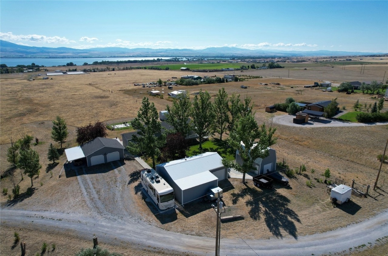 7 Strawberry Drive