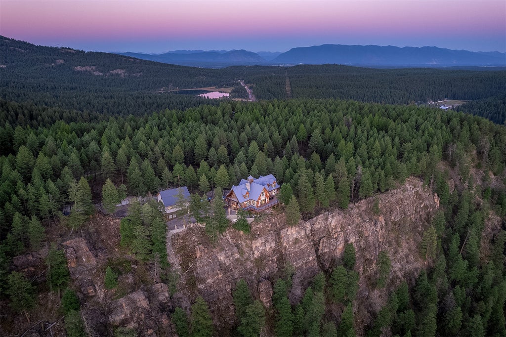 Photo of 40 Elk Ridge Lane, Whitefish, MT 59937 (MLS # 30078617)