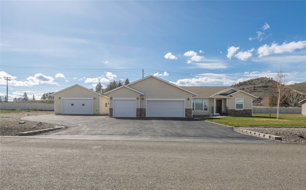 Photo of 5020 Crescent Moon Drive, Helena, MT 59602 (MLS # 30068262)