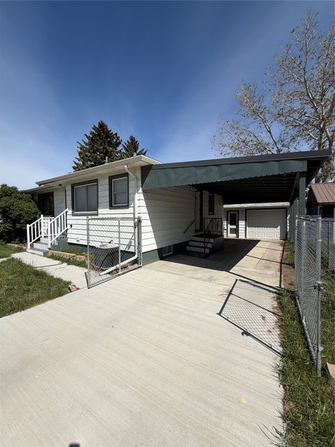 Tiny photo for 1415 Sunnyside Avenue, Great Falls, MT 59405 (MLS # 30071580)