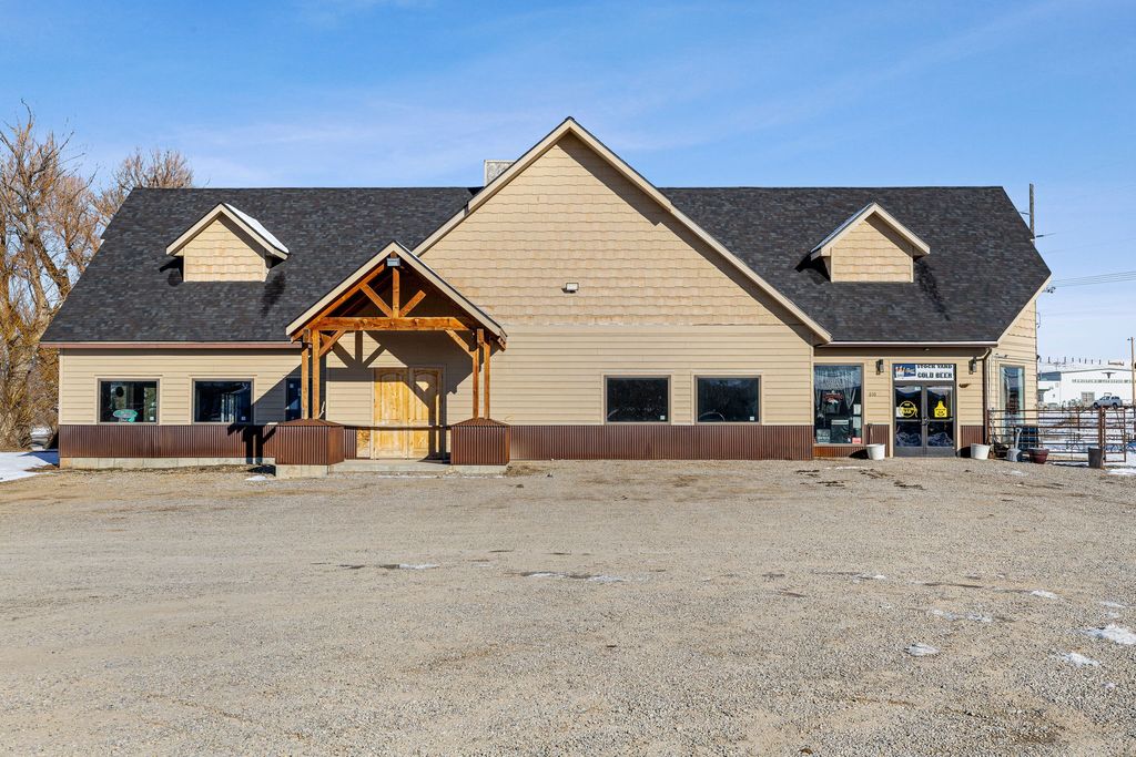Photo of 610 US Hwy 191, Lewistown, MT 59457 (MLS # 30065427)