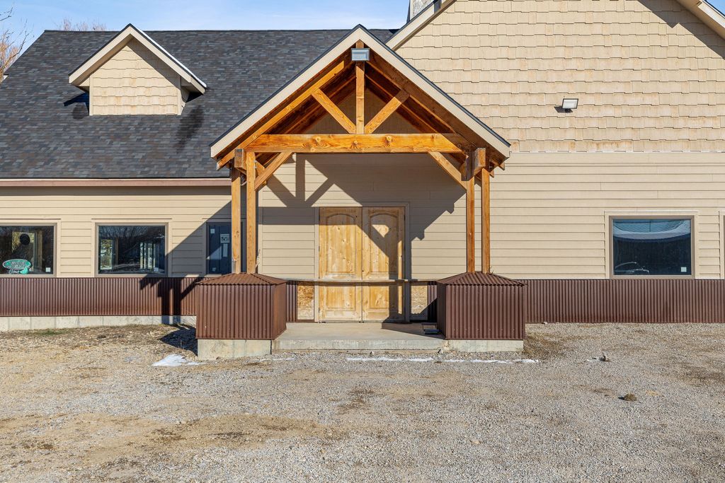 Photo of 610 US Hwy 191, Lewistown, MT 59457 (MLS # 30065427)