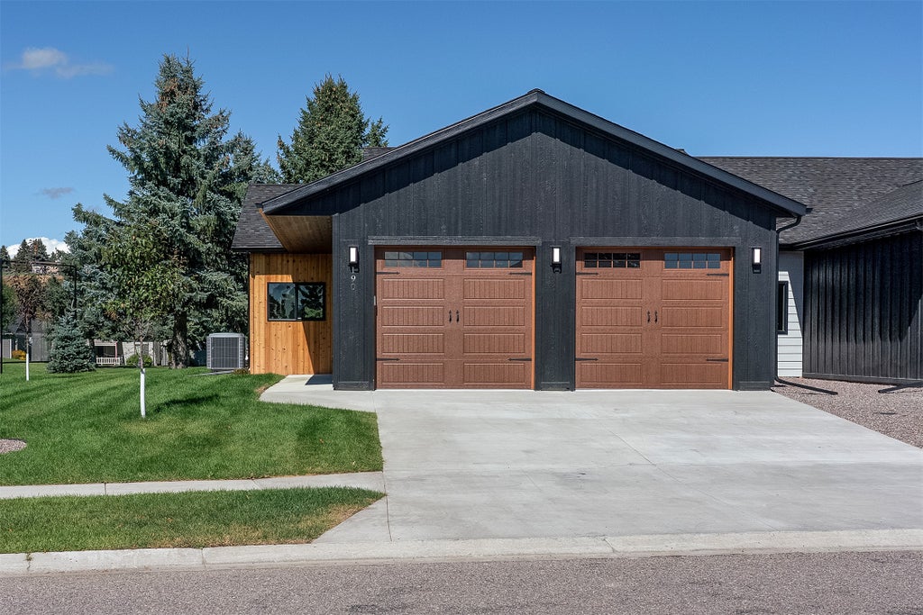 Photo of 190 Palmer Drive, Kalispell, MT 59901 (MLS # 30077566)