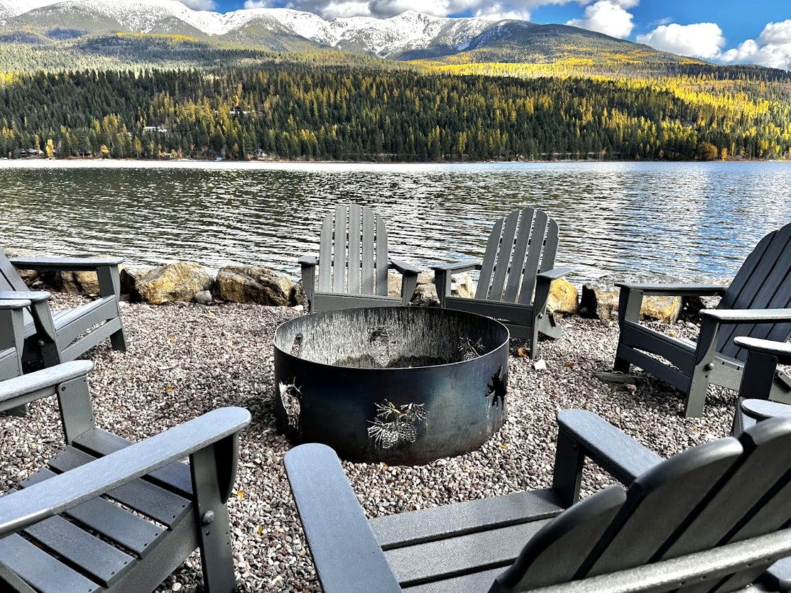 17562 W Swan Shores Road