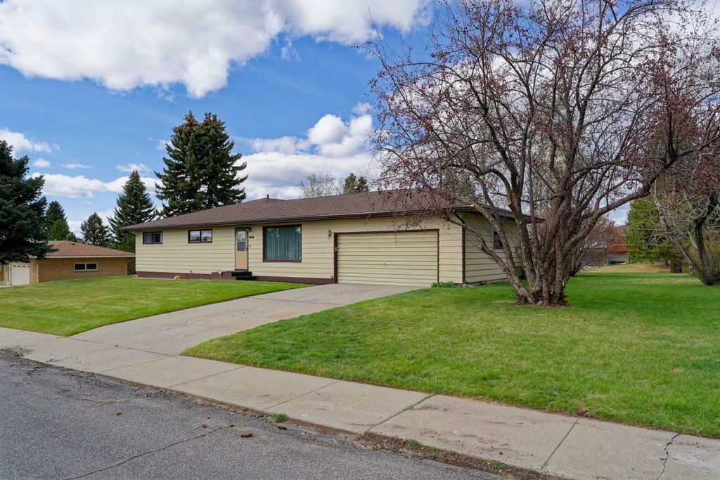 Photo of 3455 Quincy Street, Butte, MT 59701 (MLS # 30069092)