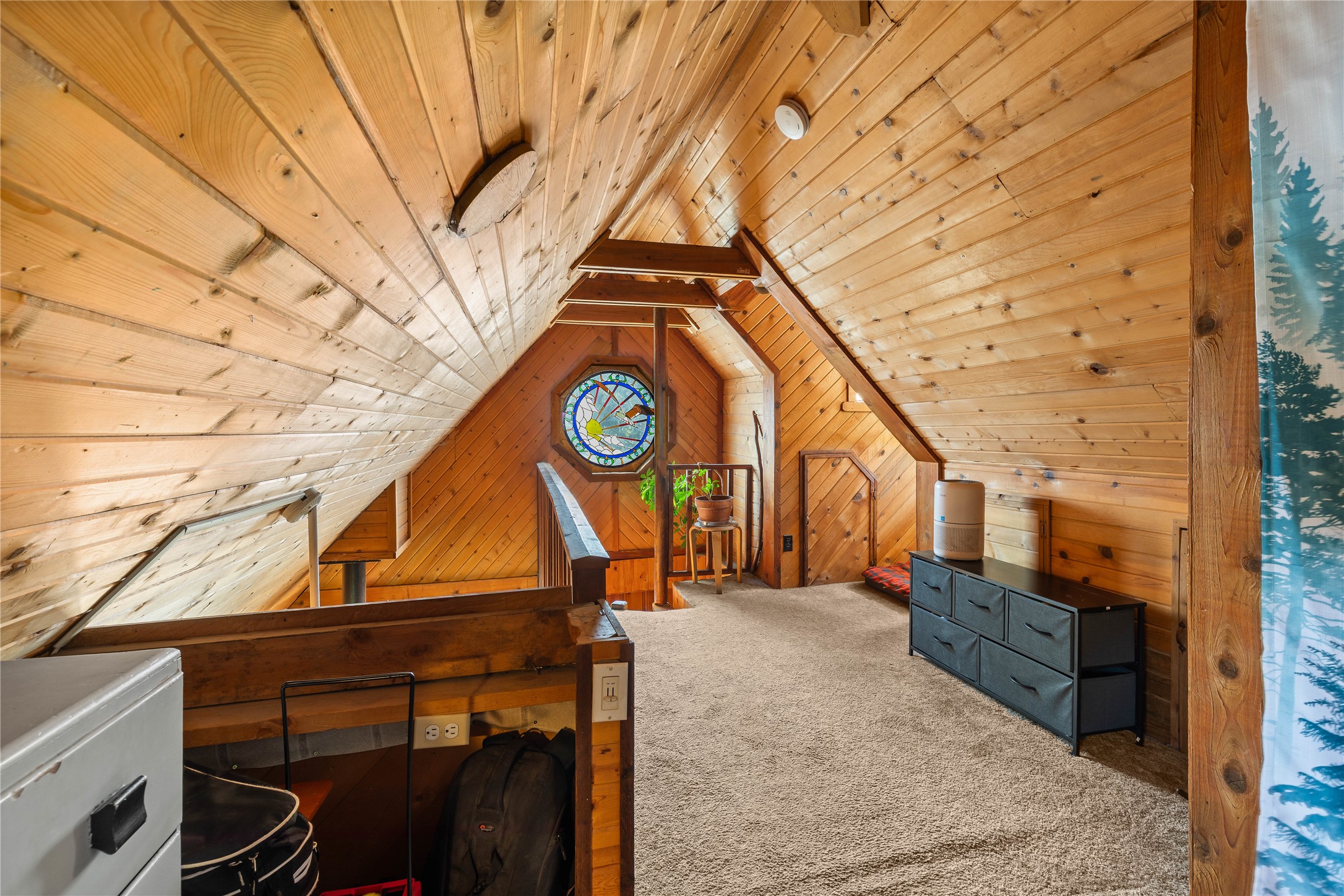 Missoula, Montana 59801, United States, 1 Bedroom Bedrooms, ,1 BathroomBathrooms,Residential,Pending,207536