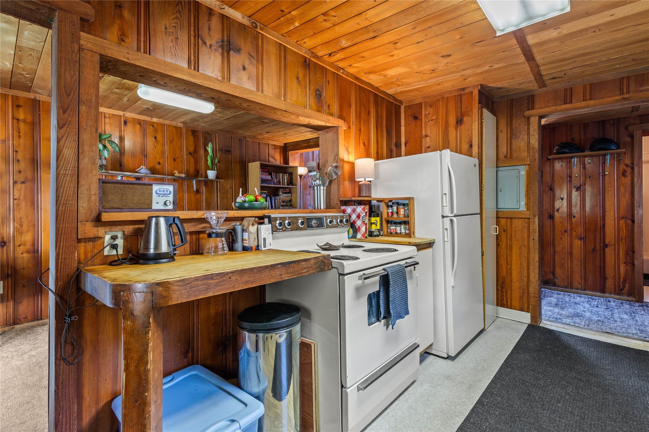 Missoula, Montana 59801, United States, 1 Bedroom Bedrooms, ,1 BathroomBathrooms,Residential,Pending,207536