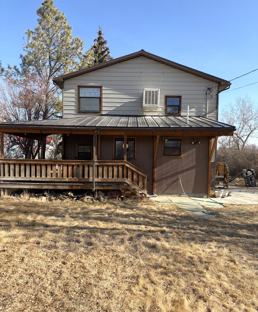 Photo of 122 E Richland Avenue, Shelby, MT 59474 (MLS # 30066495)