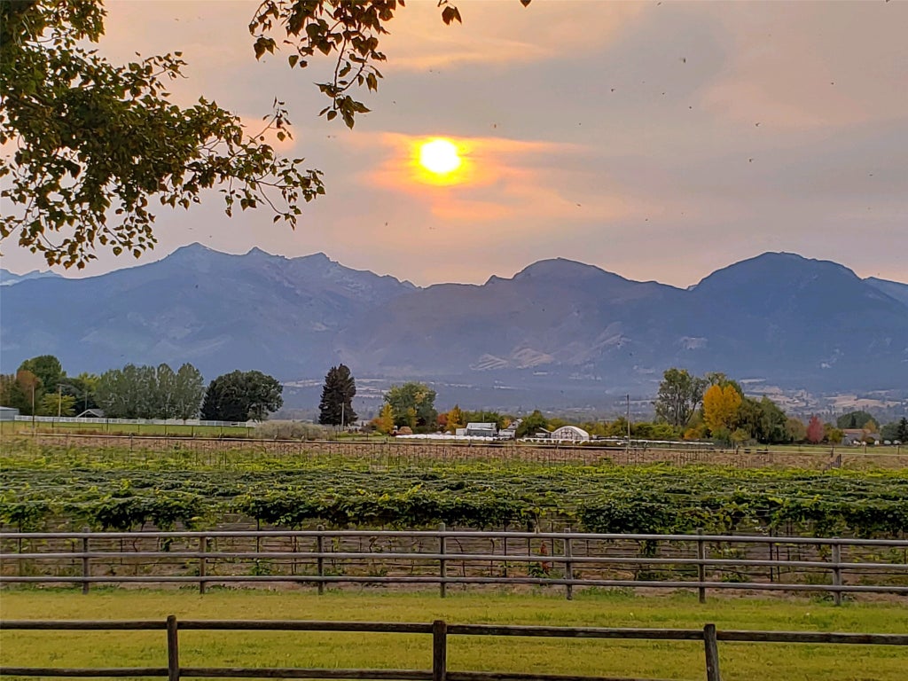 Photo of Nhn - Lot A Mountain View Orchard Road, Corvallis, MT 59828 (MLS # 30073176)
