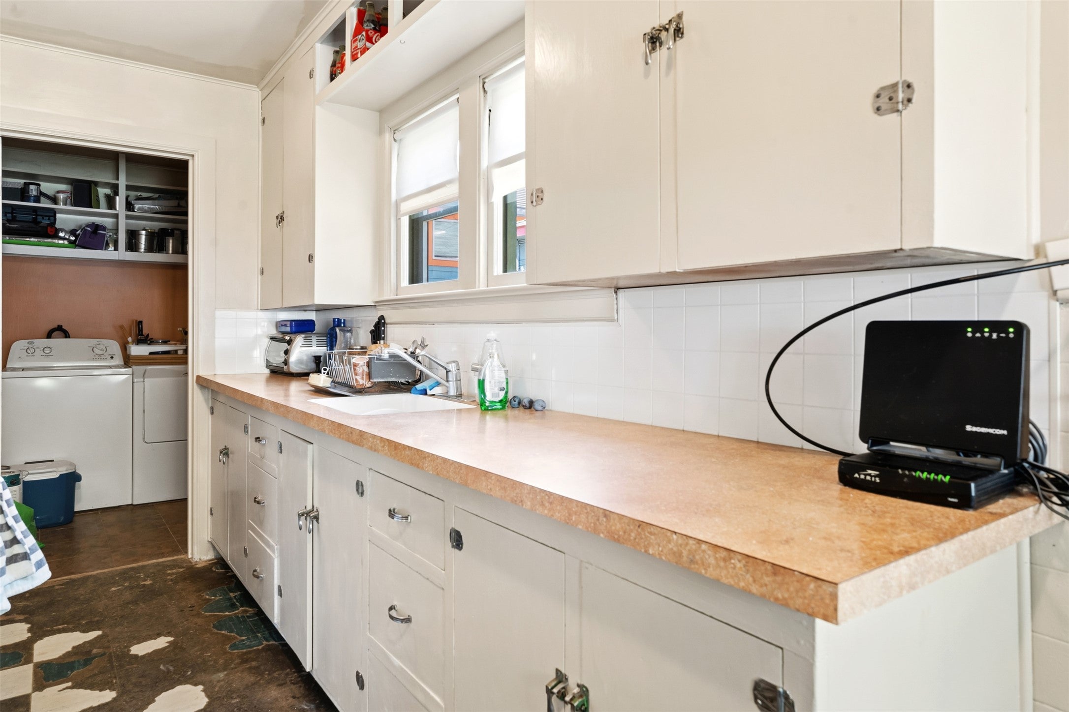 841 S 6th Street W
