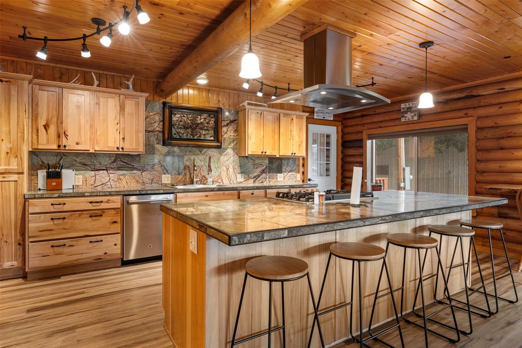 Photo of 649 Grantsdale Road, Hamilton, MT 59840 (MLS # 30057371)