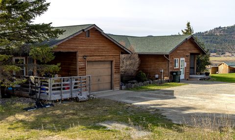 Photo of 1662 & 1660 Us Highway 2 W, Kalispell, MT 59901 (MLS # 30046438)