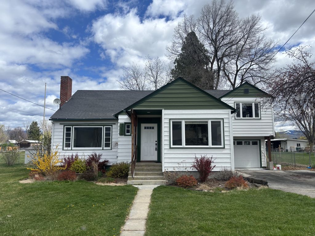 Photo of 318 Cooper Lane, Hamilton, MT 59840 (MLS # 30064023)