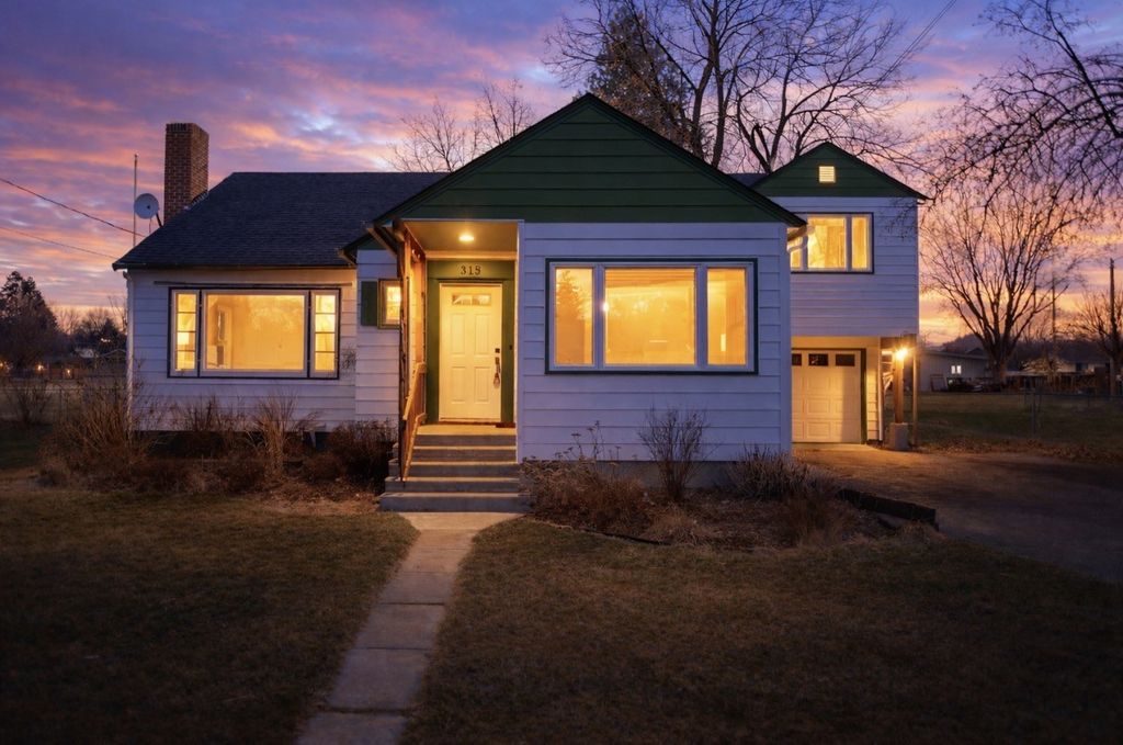 Photo of 318 Cooper Lane, Hamilton, MT 59840 (MLS # 30064023)