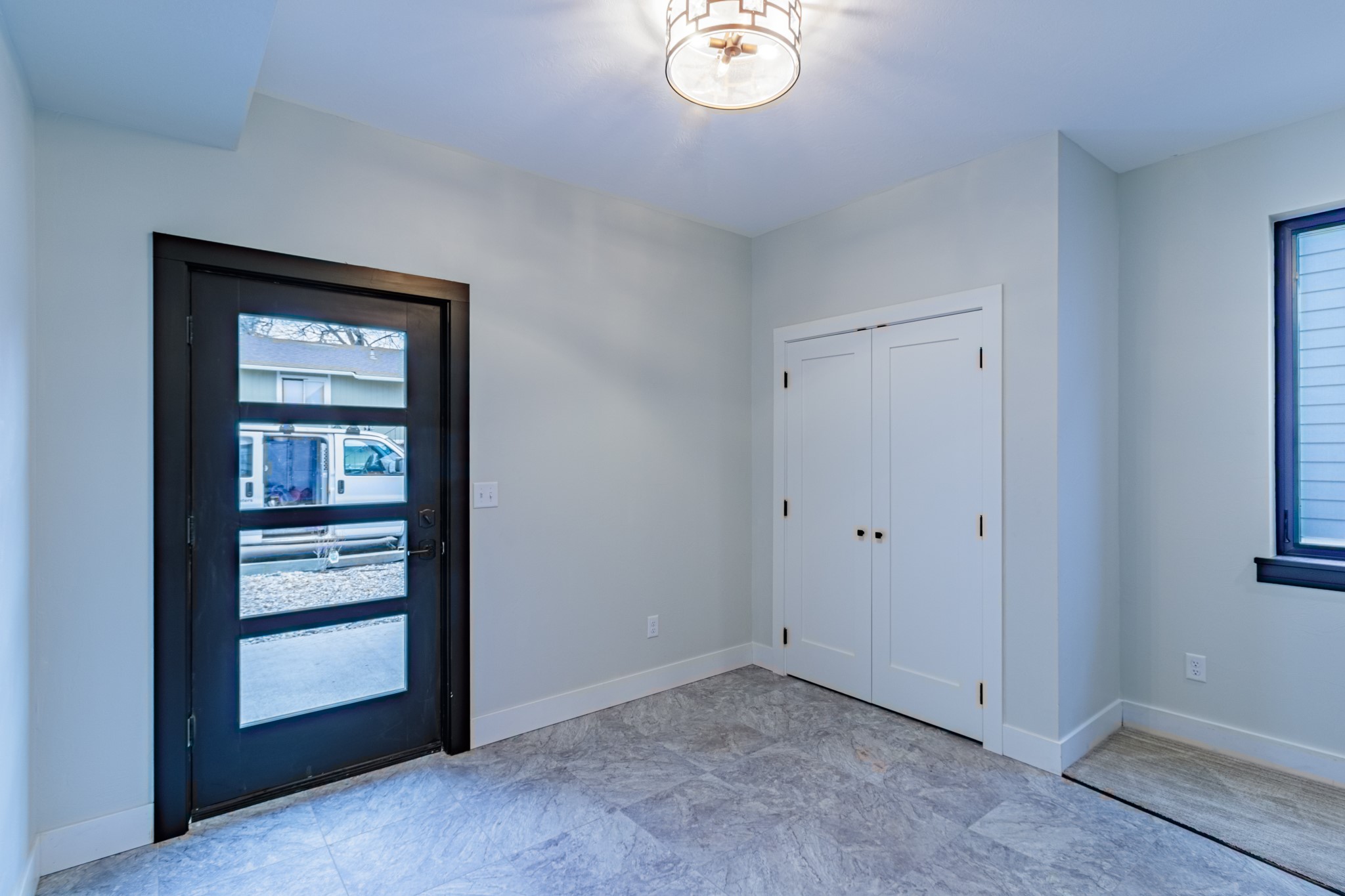 2214 S 12th Street W