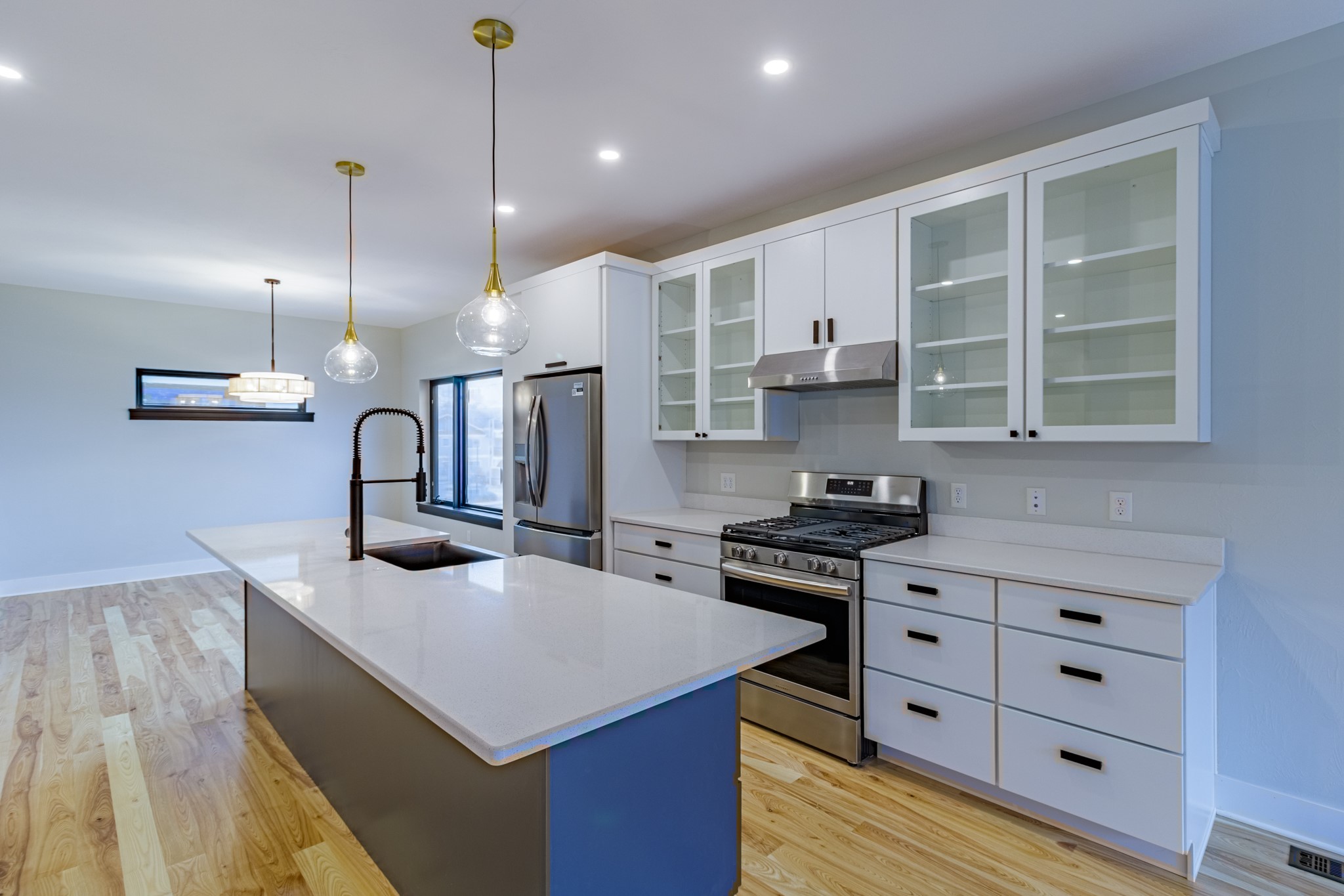 2214 S 12th Street W