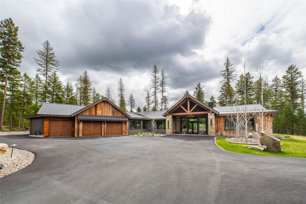 Photo of 2036 Whitefish Village Drive, Whitefish, MT 59937 (MLS # 30069302)