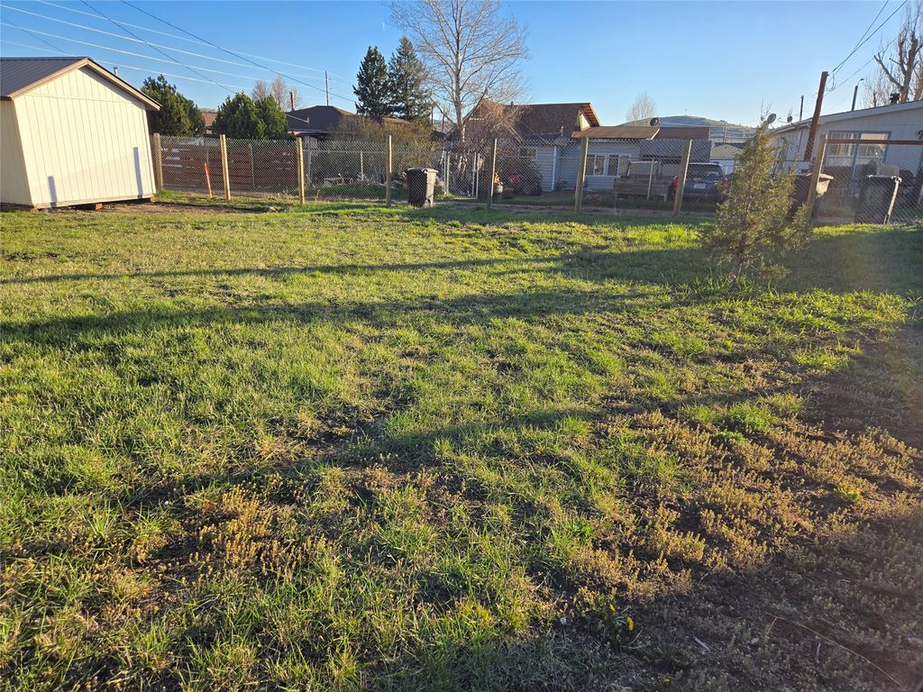 Photo of TBD Iowa Avenue, Butte, MT 59701 (MLS # 30071575)