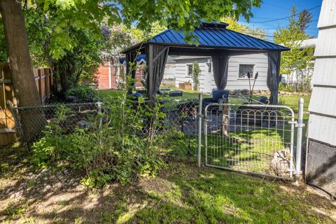 Tiny photo for 1240 2nd Avenue E, Kalispell, MT 59901 (MLS # 30071098)
